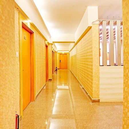 Super Townhouse Oak Electronic City Formerly Hotel Trubell Kammasandra المظهر الخارجي الصورة