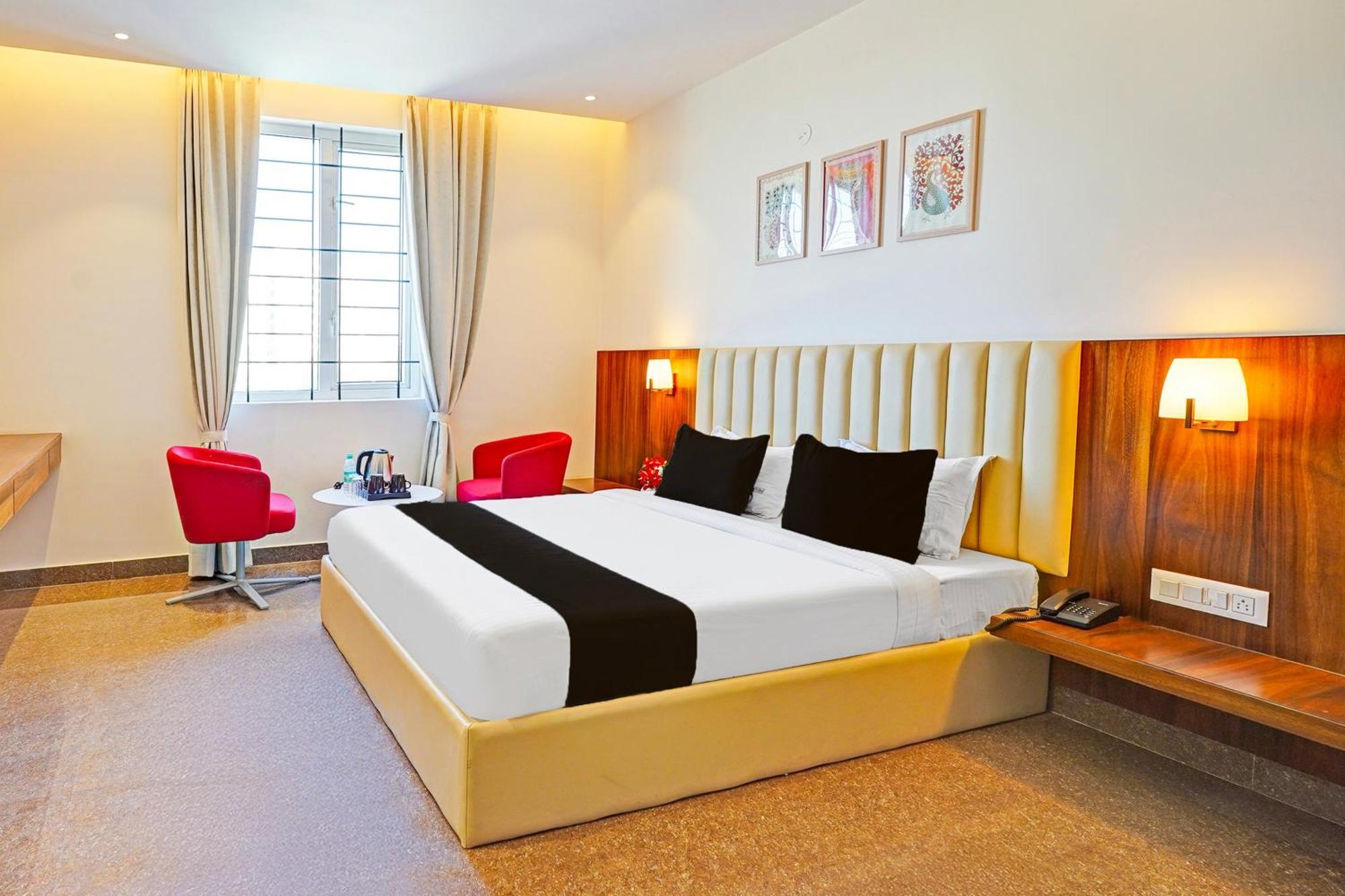Super Townhouse Oak Electronic City Formerly Hotel Trubell Kammasandra المظهر الخارجي الصورة