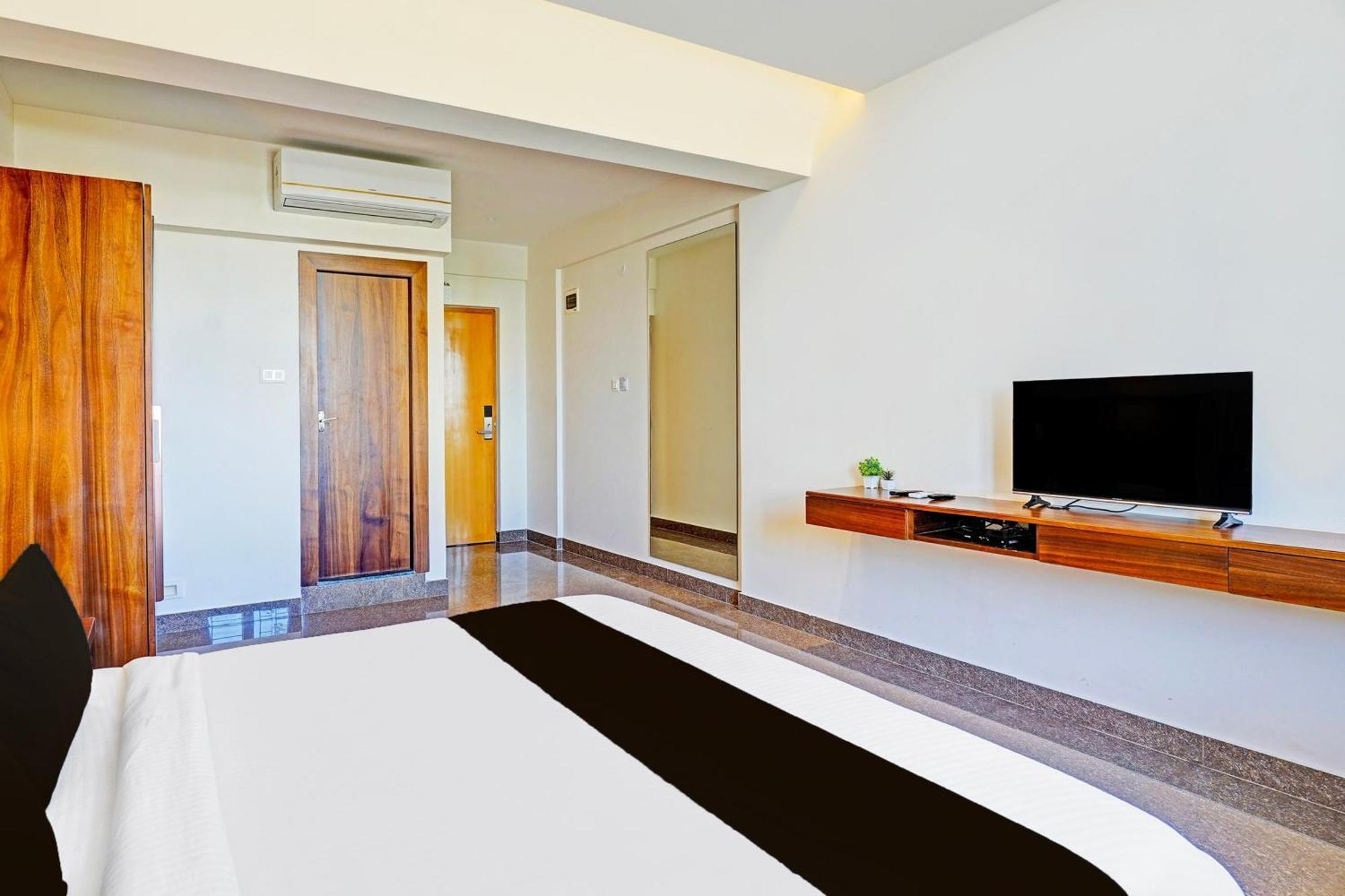 Super Townhouse Oak Electronic City Formerly Hotel Trubell Kammasandra المظهر الخارجي الصورة