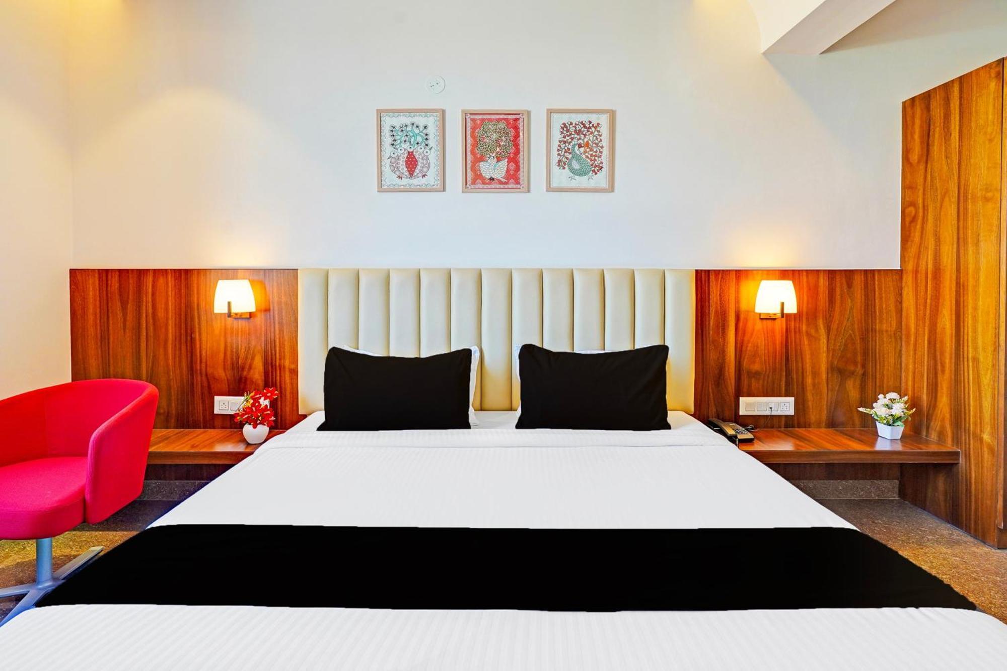 Super Townhouse Oak Electronic City Formerly Hotel Trubell Kammasandra المظهر الخارجي الصورة